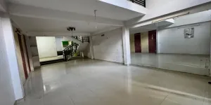 H3028* Nhà 5 tầng Giá Rẻ Có Sân Đỗ Ô Tô sát Cầu Trường Đai, Giá 8.x Tỷ