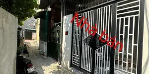 Nhà dân Ngọc Thụy 5 tầng mới xây ô tô vào cửa