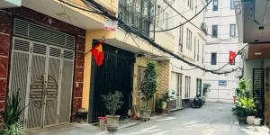 Hoa Hậu Ngọc Thụy 7 tỷ 35m ô tô đỗ cửa,long biên