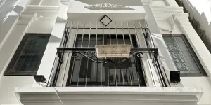 Ô tô đỗ cửa Bát Khối 8 tỷ xây dựng kiên cố