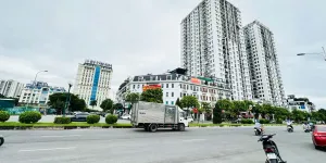 mặt phố Hồng Tiến, 7 tầng thang máy, gần bệnh viện Tâm Anh - cầu Trần Hưng Đạo