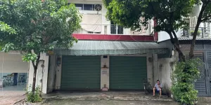 NHÀ ĐẸP – GIÁ TỐT  – CHÍNH CHỦ CẦN BÁN Tại 98-100, Phố Nguyễn Văn Tố, Phường