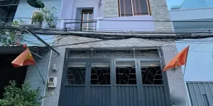 Hơn 6 tỷ sở hữu nhà 2 mặt hẻm xe hơi Quận 7