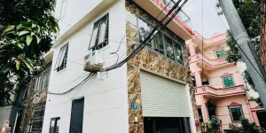 Phúc lợi long biên 8 tỷ 40m xây 6 tầng thang máy ô tô đỗ cửa