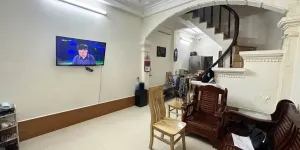 Bán nhà mặt phố Đường Thành, 30m2, 4 tầng, 16.5 tỉ, vỉa hè, cho thuê 20tr/tháng