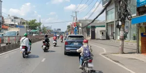 H3081* Bán Nhà Mặt tiền QL13 gần Đ.Học Luật 247m2 Giá 2x Tỷ