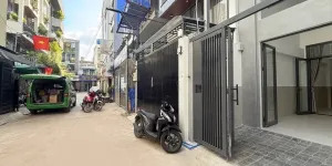 Bán CHDVpham văn chiêu GV 100 Triêu/ tháng 19 tỷ