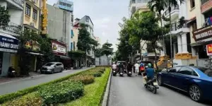 Bán nhà mặt phố Đặng Thuỳ Trâm, Cầu Giấy, Hà Nội dt 136m/168m2, mt 11m giá