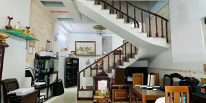 GẦN CHỢ CẦU ĐỒNG – NHÀ LÔ GÓC 2 TẦNG – Ô TÔ TỚI CỬA, SHR – NHỈNH 4 TỶ