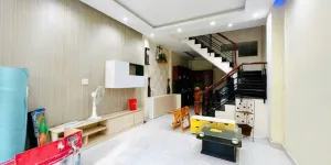 LÔ GÓC 2 MẶT TIỀN HẺM – NGANG GẦN 5M – SÁT HÀ HUY GIÁP – NHÀ 2 TẦNG BTCT – 4,4