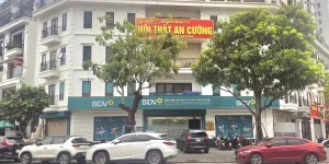 Lô Góc mặt phố Hồng Tiến 130 tỷ 225m mặt tiền 27m,Long Biên