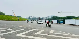 bán nhà số 6 Cổ LInh, 1 mặt ngõ ôtô, 80m, mặt tiền 5.5m, vỉa hè đá bóng, quy
