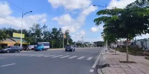Bán nhà 2 tầng góc 2 mặt tiền Nguyễn Chí Thanh, Tây Ninh