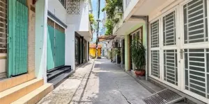 🔥 HUỲNH VĂN BÁNH – NHÀ 2 MẶT HẺM Ô TÔ – 50M².