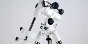 Chân kính thiên văn SkyWatcher EQ3-D tại Hà Nội
