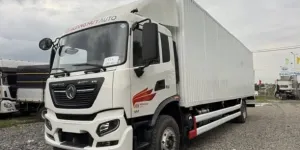 Xe tải DongFeng thùng kín dài 9m9 giao xe ngay